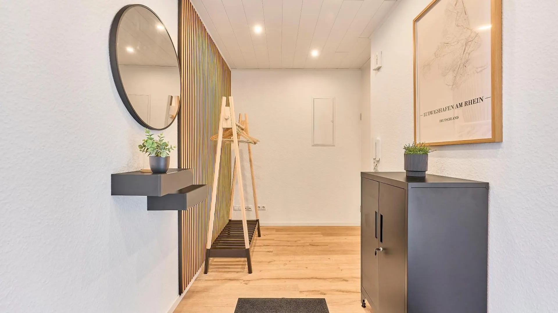 Schoene Wohnung Ludwigshafen Balkon Wlan Zentrale Lage 0*, Ludwigshafen am Rhein
